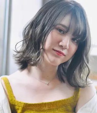 ミディアム カラー パーマ 圧倒的な質感🧡 髪質改善/丸山晴菜のヘアスタイル