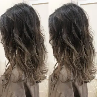 カラー 三鷹で1番ショート ボブをカットする新谷のヘアスタイル