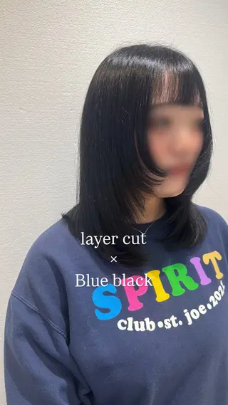 ミディアム カラー レイヤーカット Y2K/𝓡𝓲𝓷のヘアスタイル