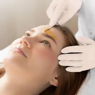 アイブロウ 眉・アイブロウ専門 Queen’sWaxの眉毛・アイブロウイメージ