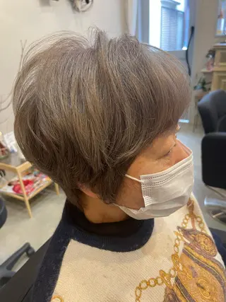 ショート カラー nowhere ノーウェアのヘアスタイル