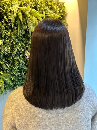 ミディアム 水谷 菜央のヘアスタイル