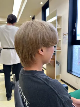 カラー メンズ 石川 菜摘のヘアスタイル