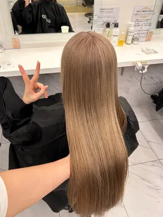 カラー 🥯縮毛/レイヤー/ ベージュヘア🥯のヘアスタイル