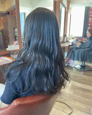 ロング 眞壁 華子のヘアスタイル