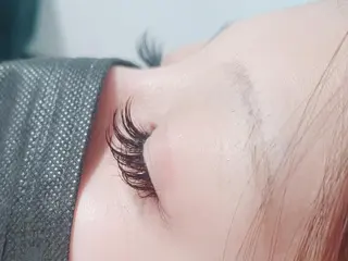 マツエク・マツパ 168.0 beautyのネイルデザイン