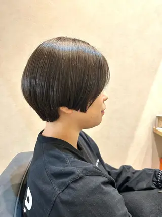 ショート カラー 児玉 りなのヘアスタイル