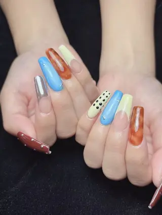 ネイル ENsalon AKIRAのネイルデザイン