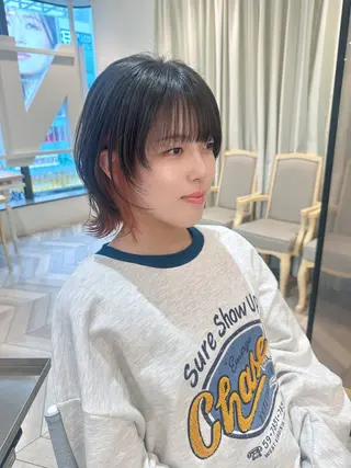 ショート カラー 小顔レイヤー/ ベージュ🤍Rieのヘアスタイル