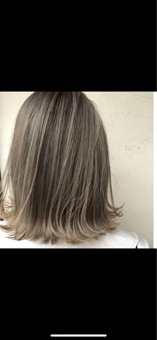 ミディアム カラー ヘアアレンジ キッズ カラー特化サロン Eir心斎橋のヘアスタイル