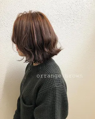ミディアム カラー ツキノキ ミナのヘアスタイル