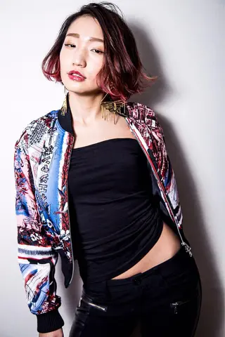 ショート カラー 池田 真由美のヘアスタイル