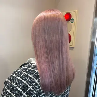 ロング おくだ　りお /ハイトーンカラーのヘアスタイル