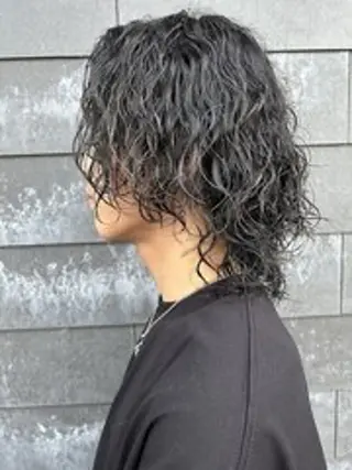 ミディアム パーマ メンズ 内山 翔太のヘアスタイル