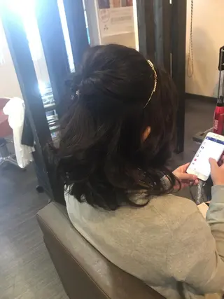 ミディアム 中本 愛理のヘアスタイル
