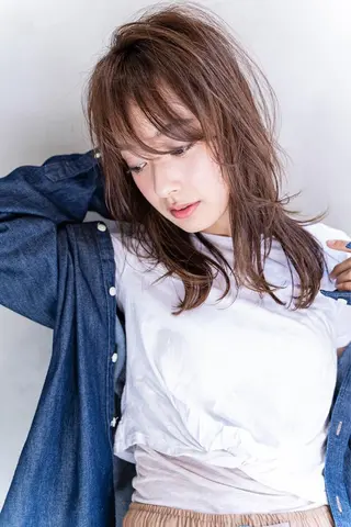 ミディアム ダブルカラー🤍 髪質改善／原島のヘアスタイル