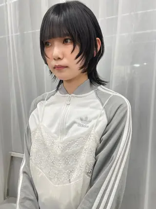 ミディアム Authen. soraのヘアスタイル