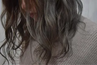 セミロング GATE. staffのヘアスタイル