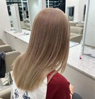 セミロング カラー トウマ｜ハイトーン ケアブリーチ✨横浜のヘアスタイル