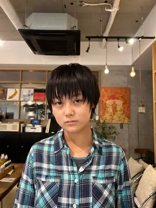 ロング カラー 越阪部 碧子のヘアスタイル