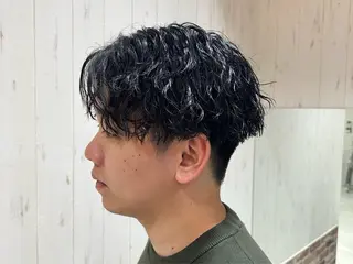 ショート パーマ メンズ 中嶋 紘夢のヘアスタイル
