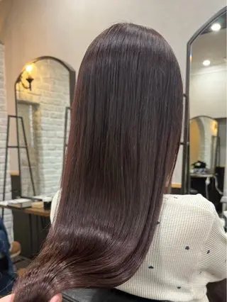 カラー Mejia Riseのヘアスタイル