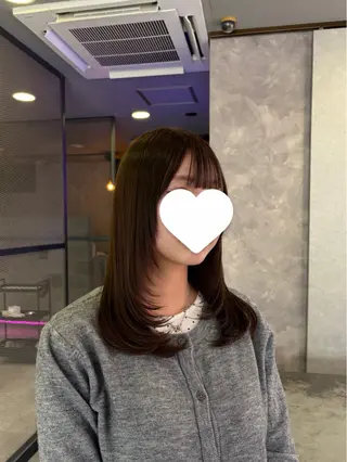 セミロング カラー 手塚 由佳のヘアスタイル