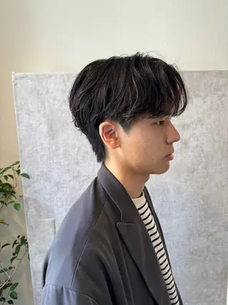パーマ メンズ メンズ特化シャドウパ ーマラウンドマッシュのヘアスタイル