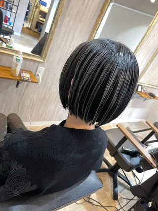 ショート カラー marou 新柏のヘアスタイル