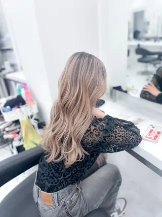 セミロング カラー ウルフ&レイヤー特化 まとまる美髪矯正のヘアスタイル