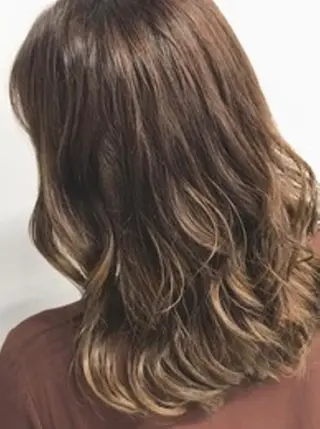 ミディアム カラー 【公式】amble luxe池袋東口🩷のヘアスタイル