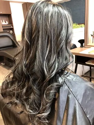 ロング 吉田 典弘のヘアスタイル