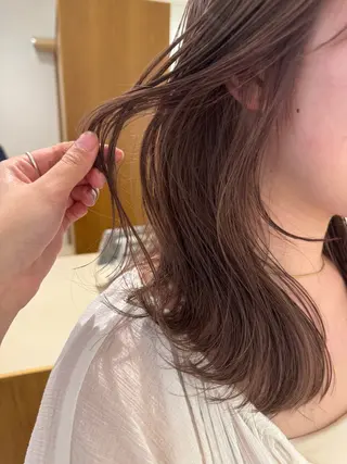 ミディアム 伊藤 愛里のヘアスタイル