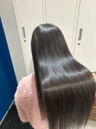 ロング pasdetrois AINAのヘアスタイル