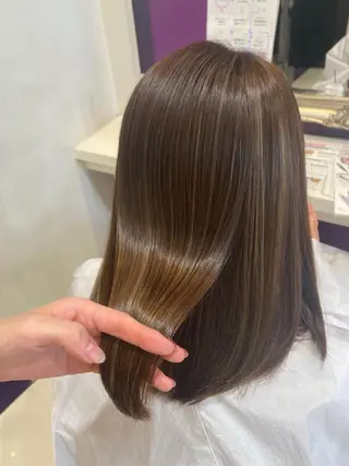 ミディアム カラー 村橋 葵緒のヘアスタイル