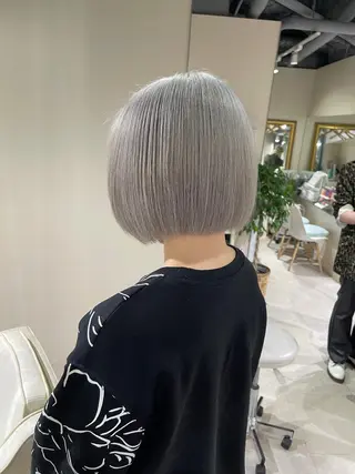 ショート カラー ムラ修正.ブリーチ エクステ🤍アミルのヘアスタイル