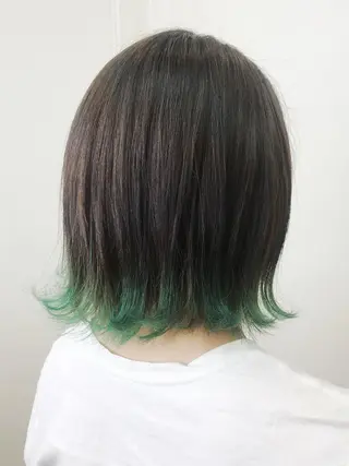 ショート カラー 湯浅 了一のヘアスタイル