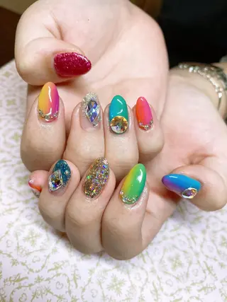 ネイル Piacere 絵美のネイルデザイン
