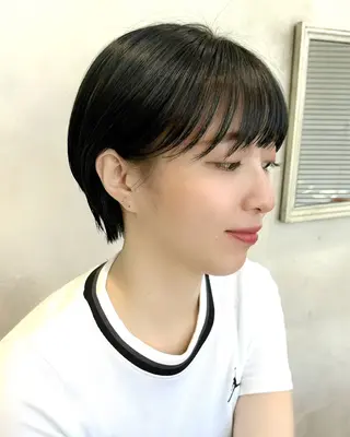 ショート カラー 💍新宿ショート 💍岩田莉奈のヘアスタイル