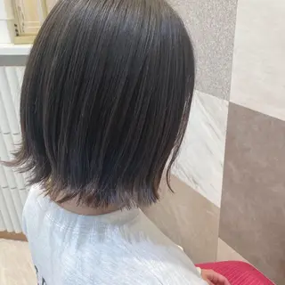 ミディアム 横浜似合わせ顔まわり カット／長谷川のヘアスタイル