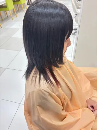 セミロング 三 嶋のヘアスタイル