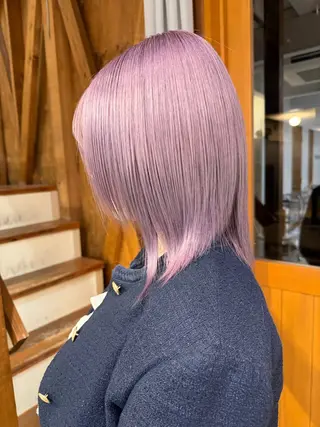 ミディアム カラー kai .のヘアスタイル