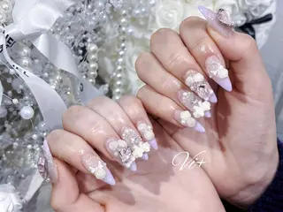ネイル Nailsalon Vi+ももか🩷のネイルデザイン