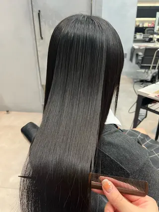 セミロング パーマ 🦩レイヤー|透明感 カラー🦩makoのヘアスタイル