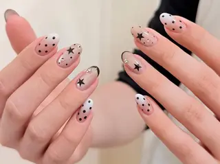 ネイル 小島 阿佑美のネイルデザイン