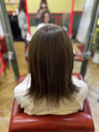 ミディアム カラー 米倉 麻衣のヘアスタイル