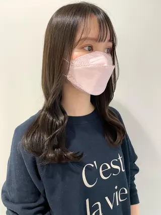 ロング カラー 山口 莉奈のヘアスタイル