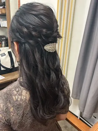 ロング ヘアアレンジ コヤナギ ラムのヘアスタイル