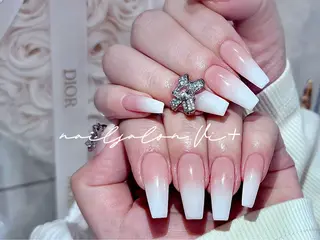 ネイル ✨Nailsalon Vi+✨のネイルデザイン