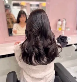 ロング miku/ラベンダー 透明感カラー🪻❤︎のヘアスタイル